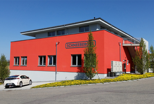 Ausstellungs- und Logistikgebäude in Weissach